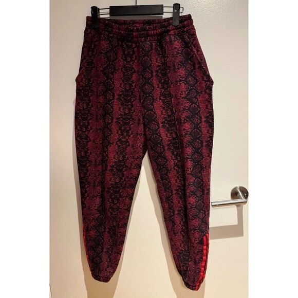 Seller photo, Poshmark
